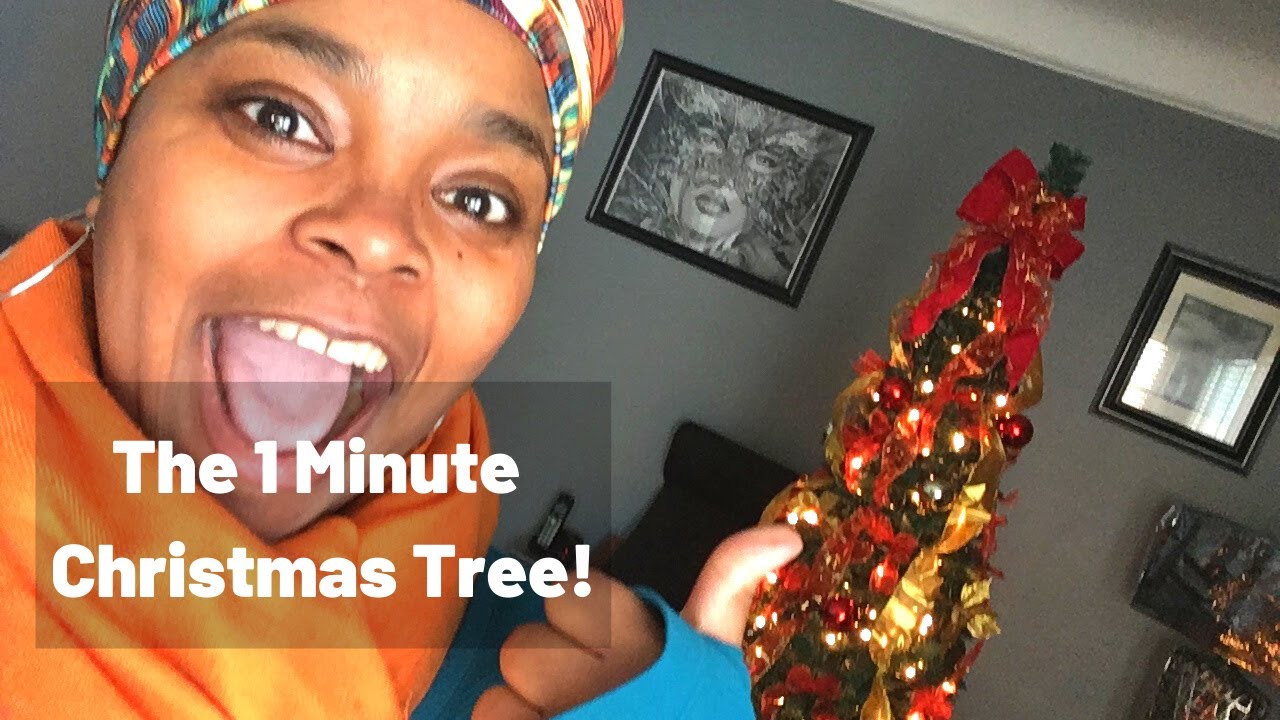 Save Time on Christmas Decorating | Collapsible Christmas Tree First Impressions