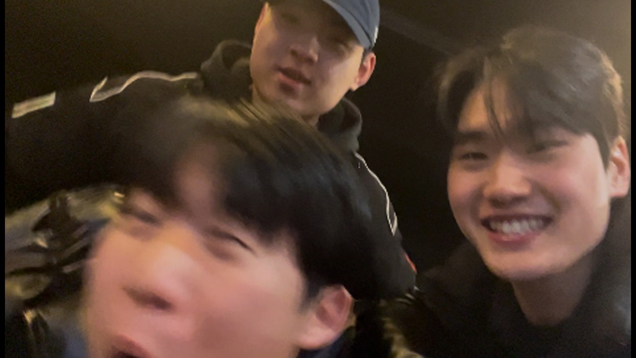 24살 먹고 고딩 친구들이랑 하는 짓