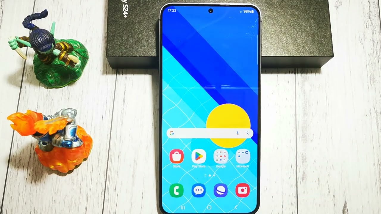 🔆🤖📱 How to Turn On Adaptive Screen Brightness on Samsung Galaxy S24+