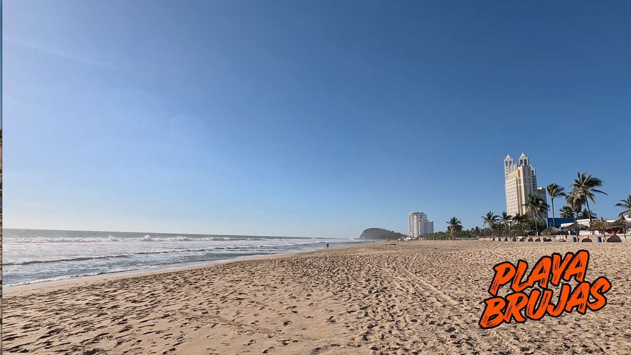 Playa brujas y su marisma de cocodrilos