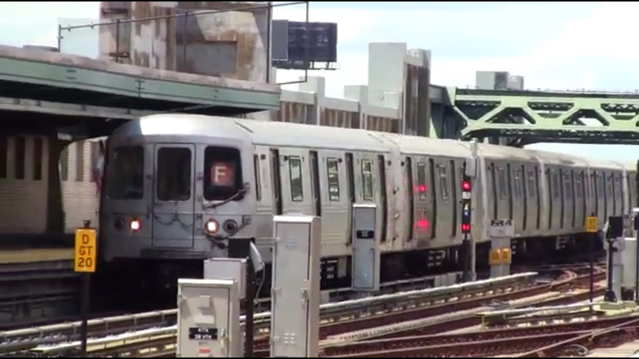 R46 F Train With a Flat Wheel Arriving at 4th Avenue - 9th Street