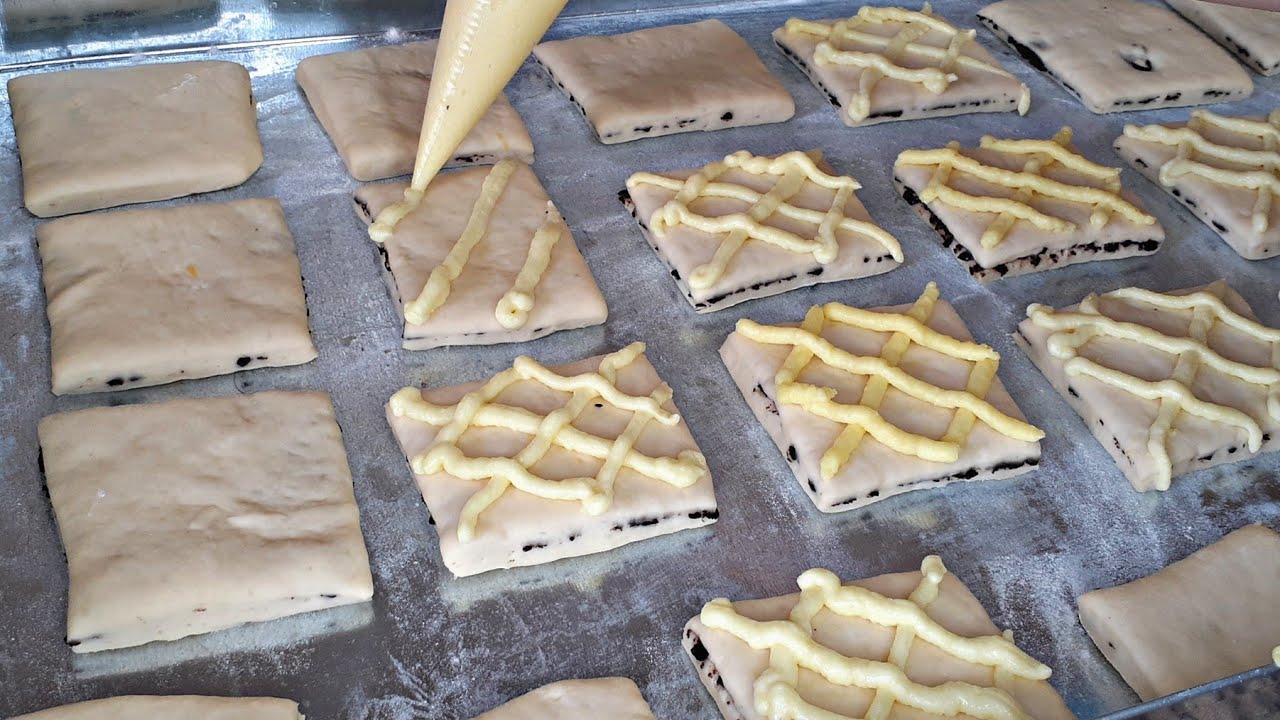 أحسن من كرواصة وشنيك وغير بيضة وكأس حليب😋هشاشة خفة طراوة بمذاق لا يوصف بأبسط المقادير جرب عاد حكم
