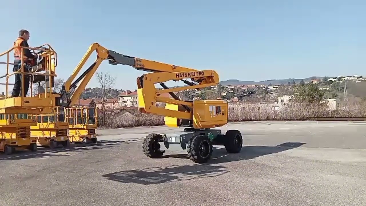 Used Articulated Boom Lift 2018 Haulotte HA16 RTJ PRO  | equippo.com |