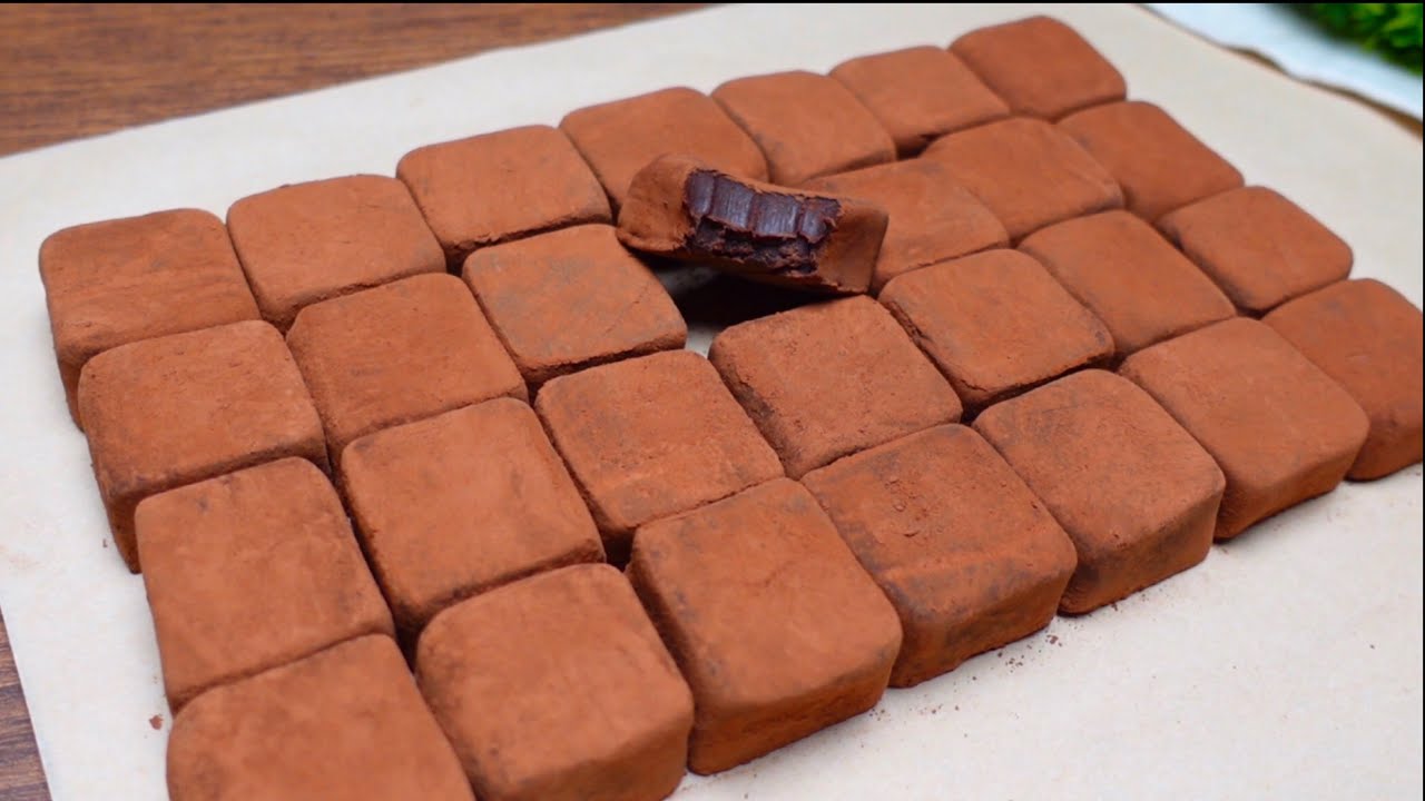 ب ٣ مكونات بس حضروا حلي الشكولاتة اللذيذ بدون فرن  (شوكلت ترافلز) وبمكونات فالبيت !! 😋