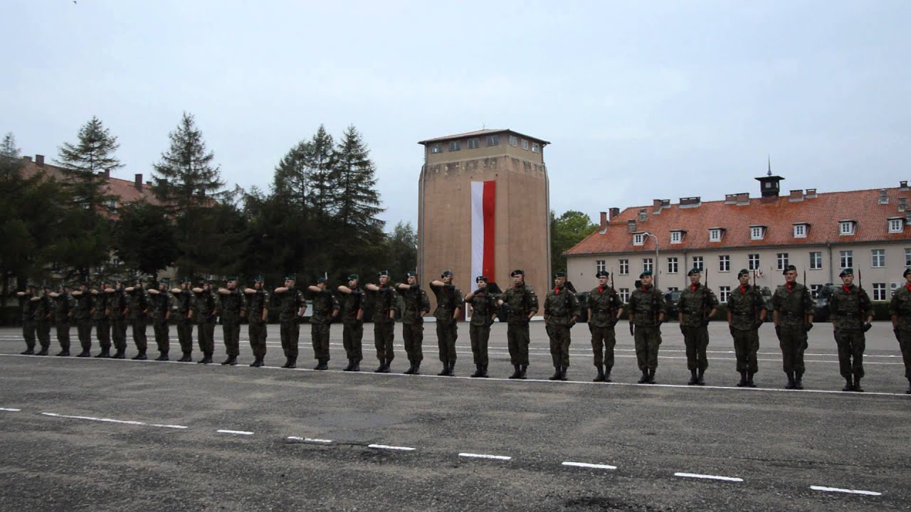 Święto 11. MPA w Węgorzewie, pokaz musztry paradnej. Film 2