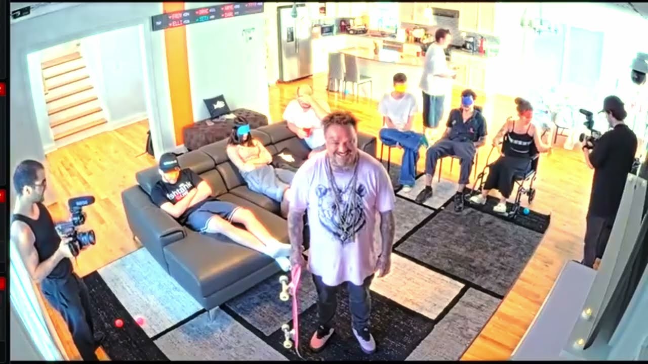 Back Against the Wall | Fishtank Live