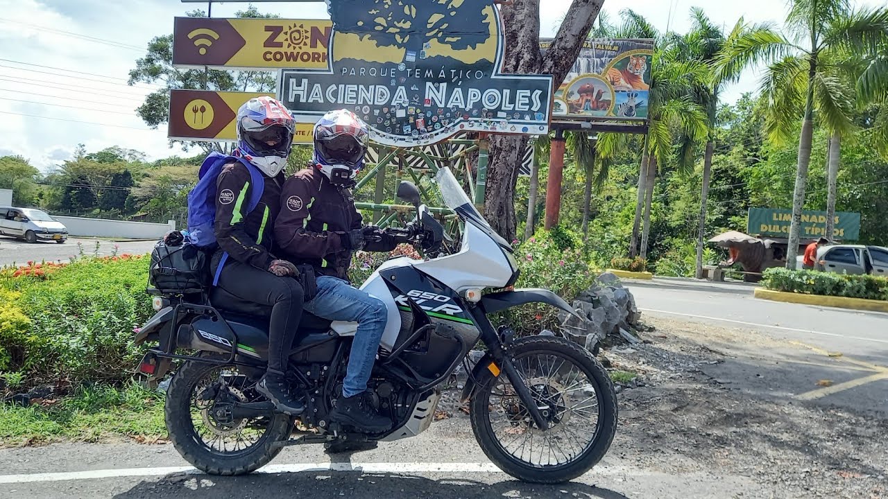 La MOTO PERFECTA para VIAJAR! Kawasaki KLR 650, opinion propietario | Medina Motors