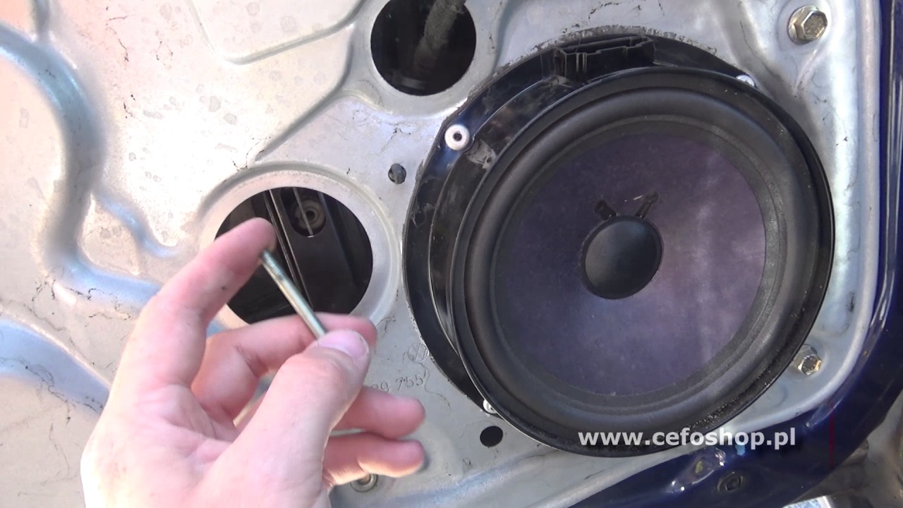 Demontaż tylnej szyby VW Bora Golf 4 Passat