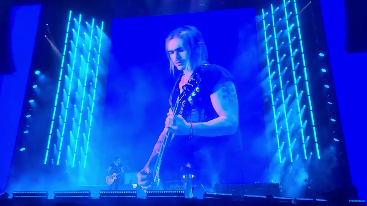 22 Himno argentino + Adios nonino - Airbag en River 31/05/25