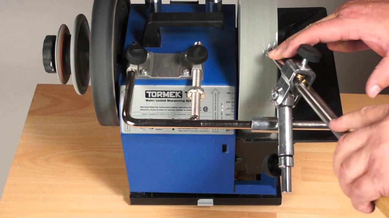 Sharpening with the Tormek SVD-185 Gouge Jig