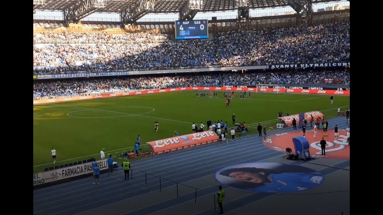 Stadio Maradona canta 