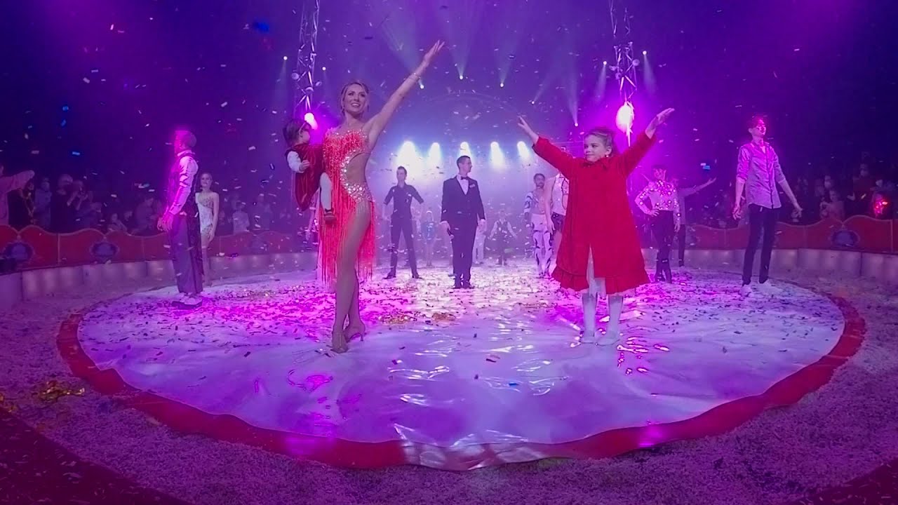 1. HÜRTHER WINTERCIRCUS --- Trailer --- Circus Jonny Casselly --- DEZ 2021