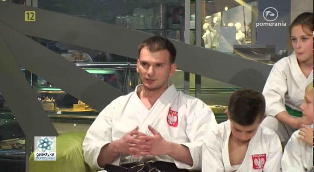 Paweł Bombolewski i dzieci z klubu Bushikan, Dzień Dziecka, Galaktyka Pomerania 01 06 2015