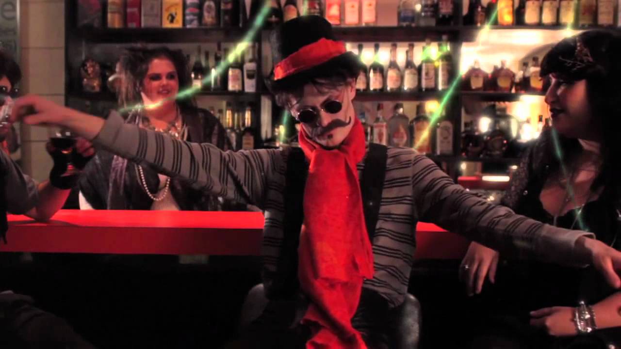 Tim Burton's Weekend at Bernie's - Landline TV