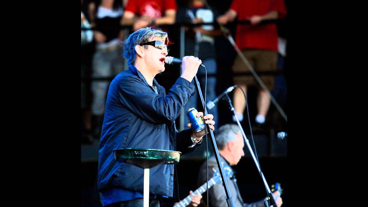 The Pogues-Young Ned Of The Hill (Live At The Brixton Academy 2001)