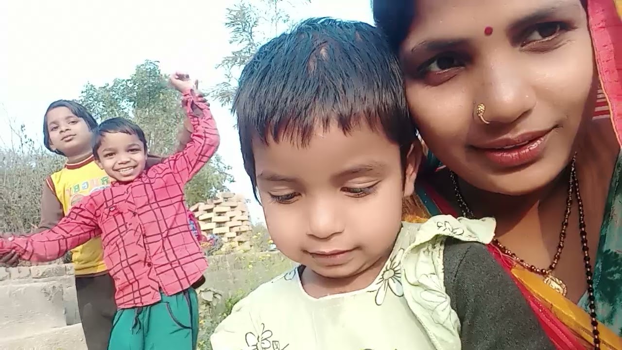 Hello friend 🙏🙏🙏 holiday par baccho ki masti good morning 🌄🌅🌄🌅