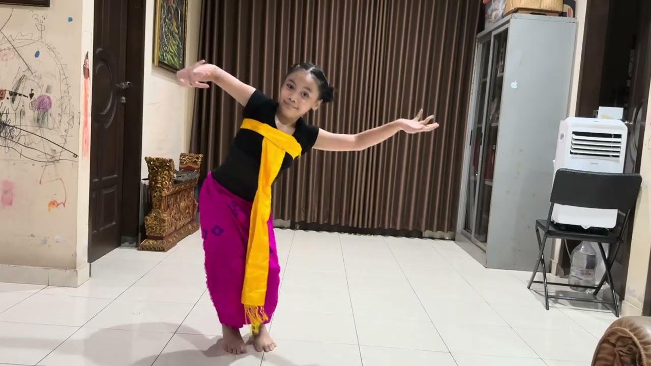 Ni Putu Meera Jnani_Lomba Condong DWP ISI Bali