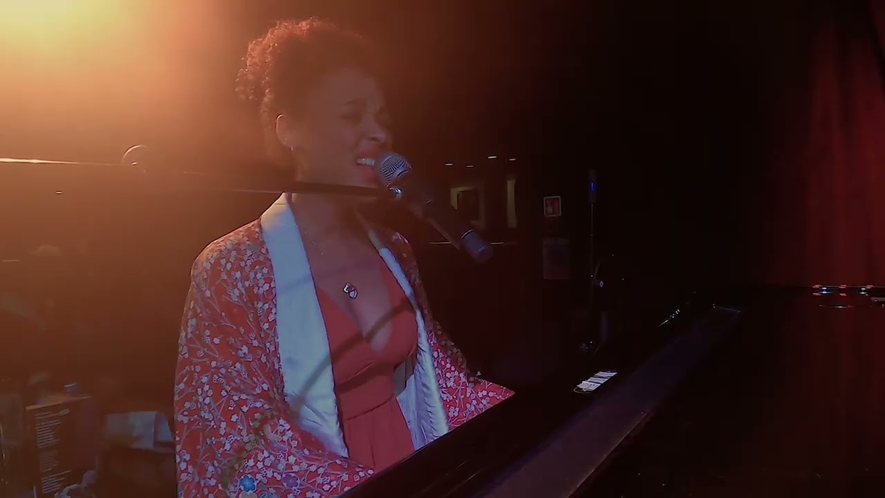 Fall For You - Jordan Jackson Live at the Pizza Express