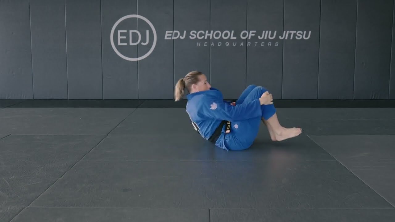 EASY TO LEARN TIPS TO IMPROVE YOUR BACKWARD ROLL IN JIU JITSU - KIMBERLY BOWSER