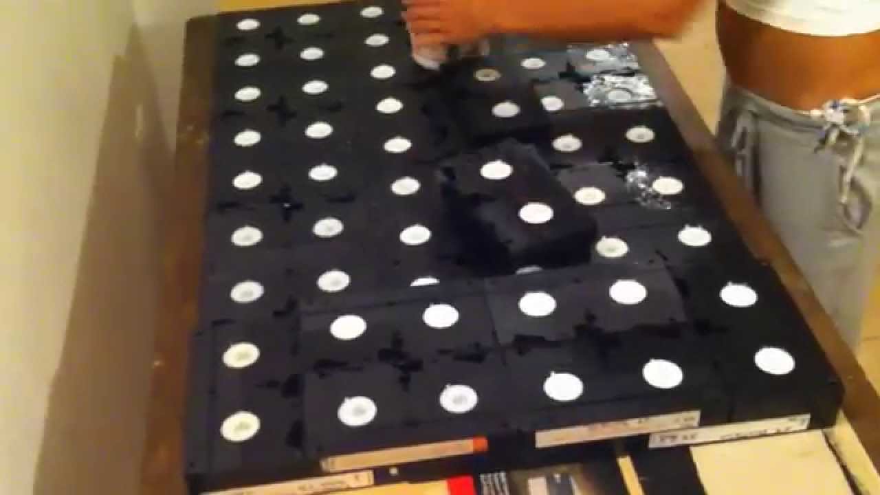 Come costruire un Tavolo fatto di Vhs #TUTORIAL