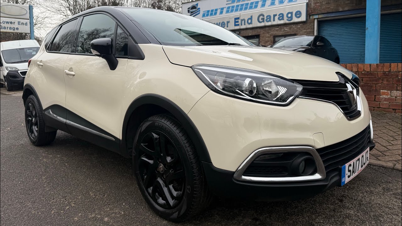 Tour of our 2017 Renault Captur 0.9 TCe Dynamique S Nav 5 Door SUV Cream and Black Manual Petrol