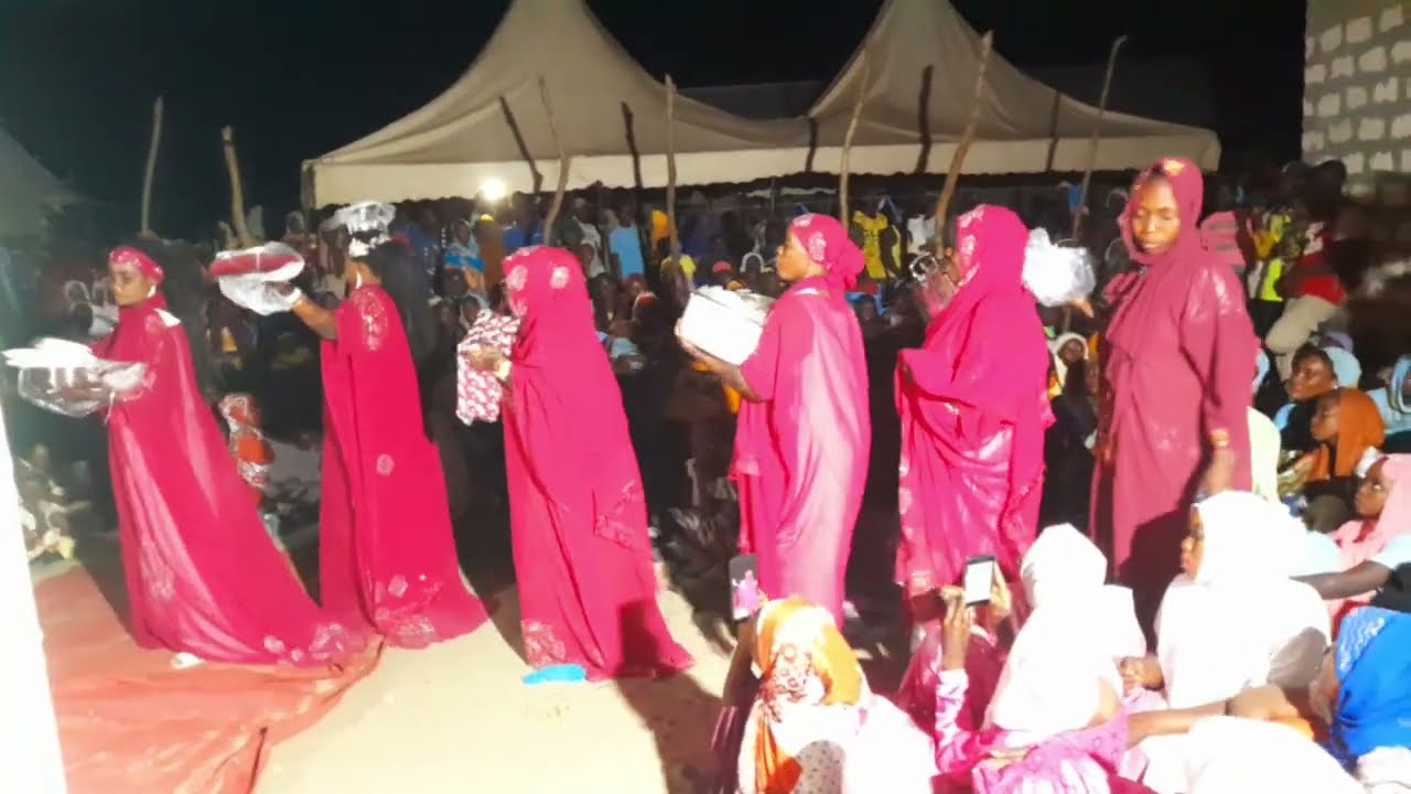 WEDDING CEREMONY HELD ON MAJENGO VILLAGE - ABUBAKAR JUMA MARRIED TO SAUDA (FAMILY MEMBER GIVING GIFT