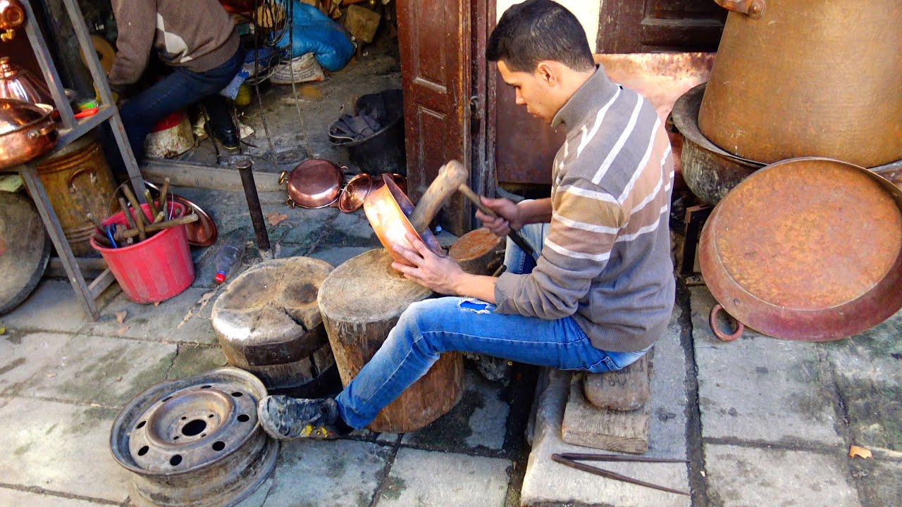 Moroccan Crafts: Coppersmith (Dinandier)