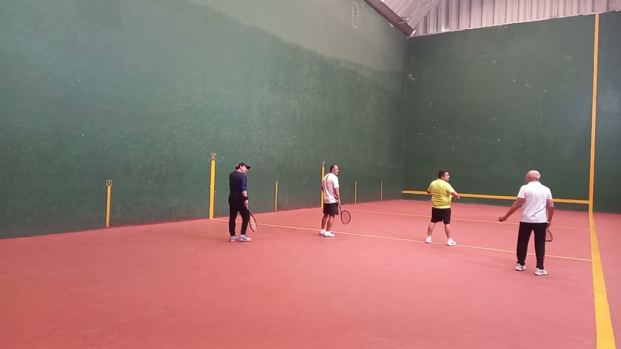 Soto y mariachi  vs  Jerry y Octavio 