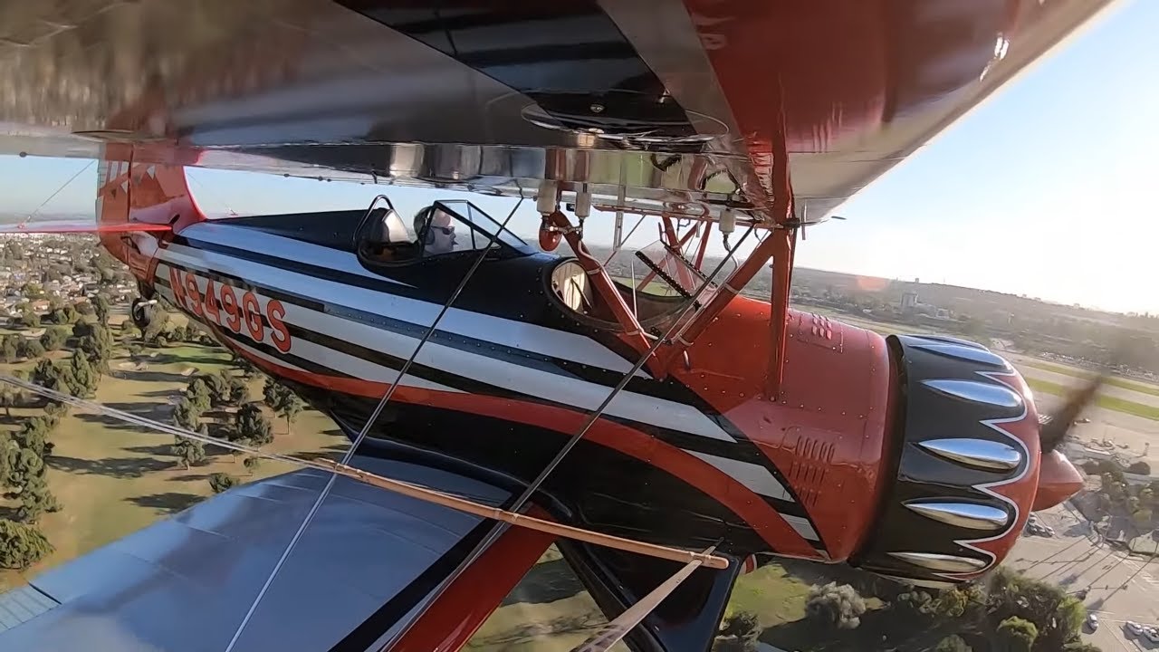 #8 Waco Classic Biplane - Long Beach Traffic Pattern