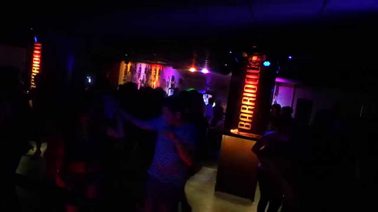 MARDIS LATINO ELEGANTE au BARRIO CLUB   (Escuela Pasaporte Latino) FRANCE