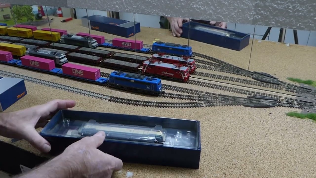 Update August 2025 1/2 Neue Roco 218 & Brawa Wagen
