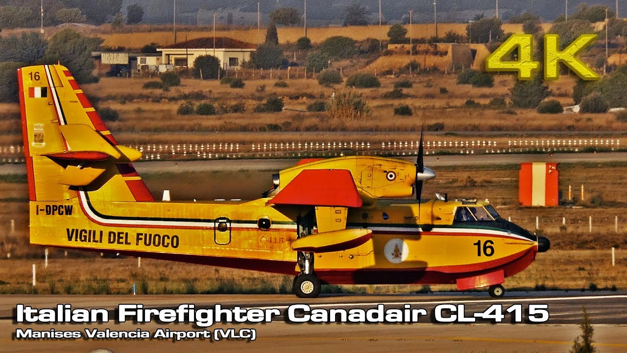 Italian Firefighter Canadair CL 415 at Valencia [4K]