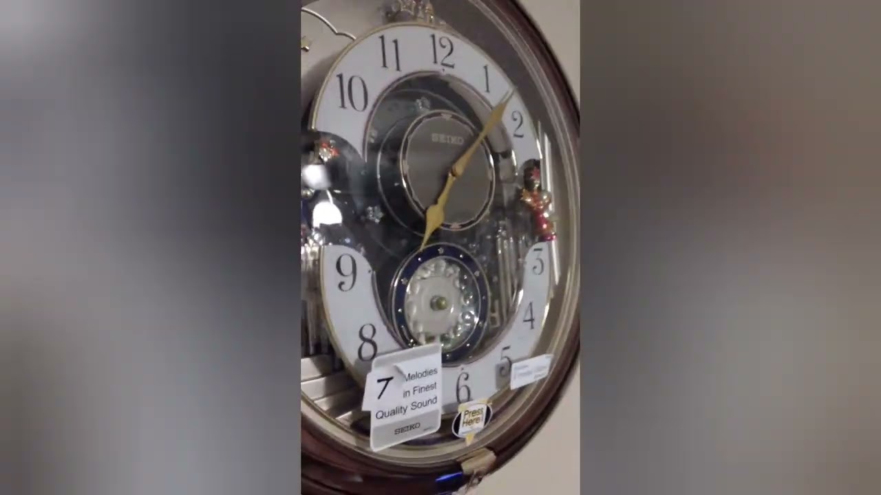 Cuckoo clock seiko clock rhythm clock