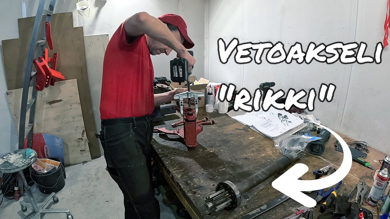Valmet 565 Penkin rungon korjausta ja Vetoakseli on Rikki =💰