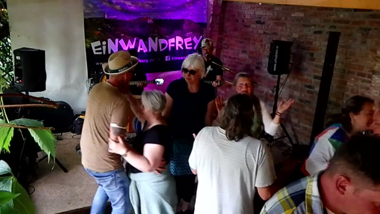 Einwandfrey® - Schöne Menschen - Christian Steiffen Live-Cover