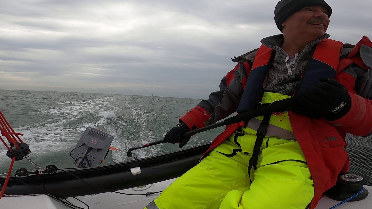Astus 20.5 trimaran - having some fun during a winter-time sail