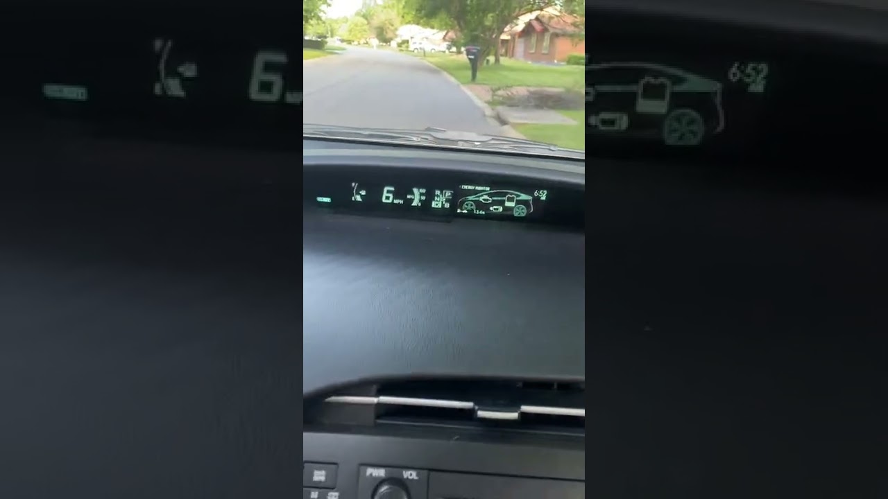 2010 Toyota Prius dash display not working right