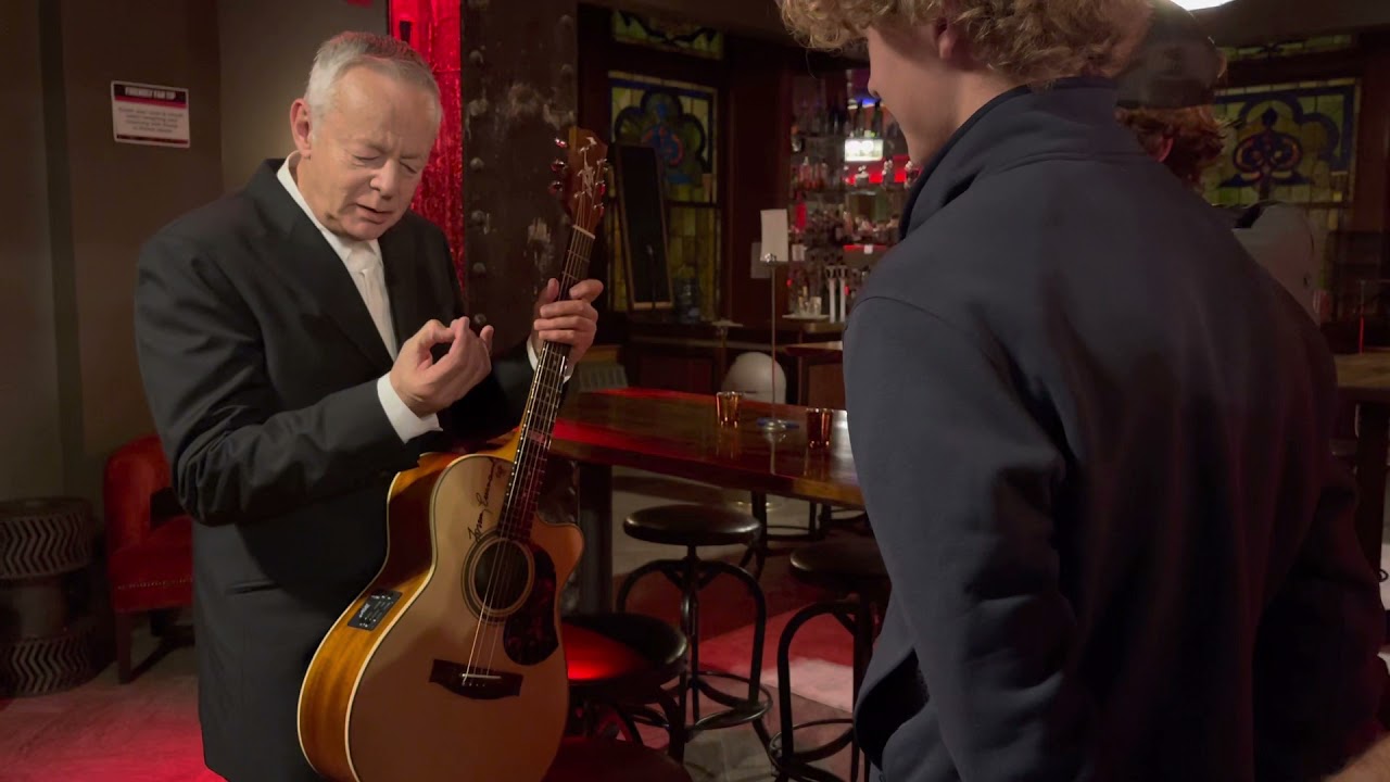 Brad plays for Tommy Emmanuel