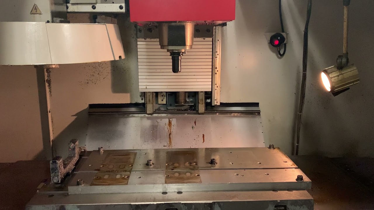 Cincinnati Arrow 1000 CNC Vertical Machining Center with Fanuc Control