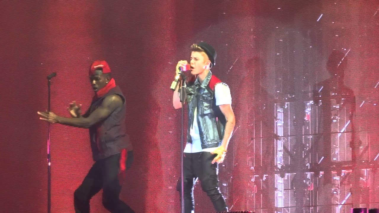 Justin Bieber Rack﻿ City - Die in Your Arms Live Montreal 2012 HD 1080P