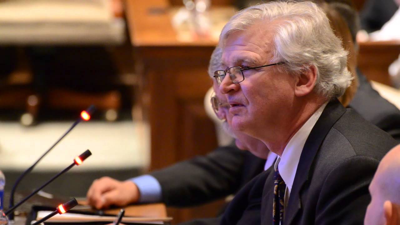 Amazing Lawyer Destroys Gun Control, Again.