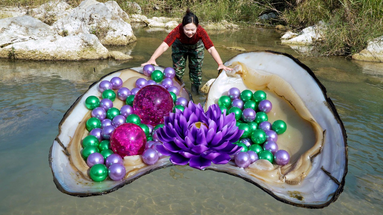 The giant clams in the river give birth to enchanting colorful pearls, making people yearn for them