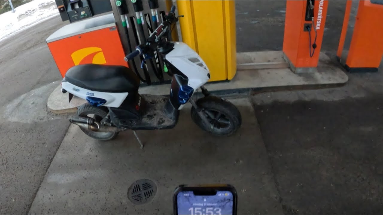 Yamaha Slider wheelies [50cc] [4k] [POV]