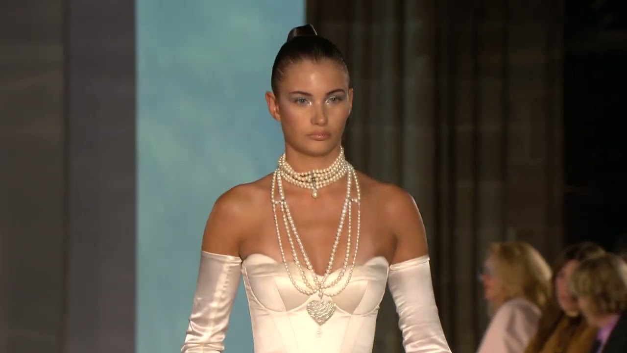 Milla Nova, desfile en La Llotja de Mar, Barcelona. 25 de abril de 2025