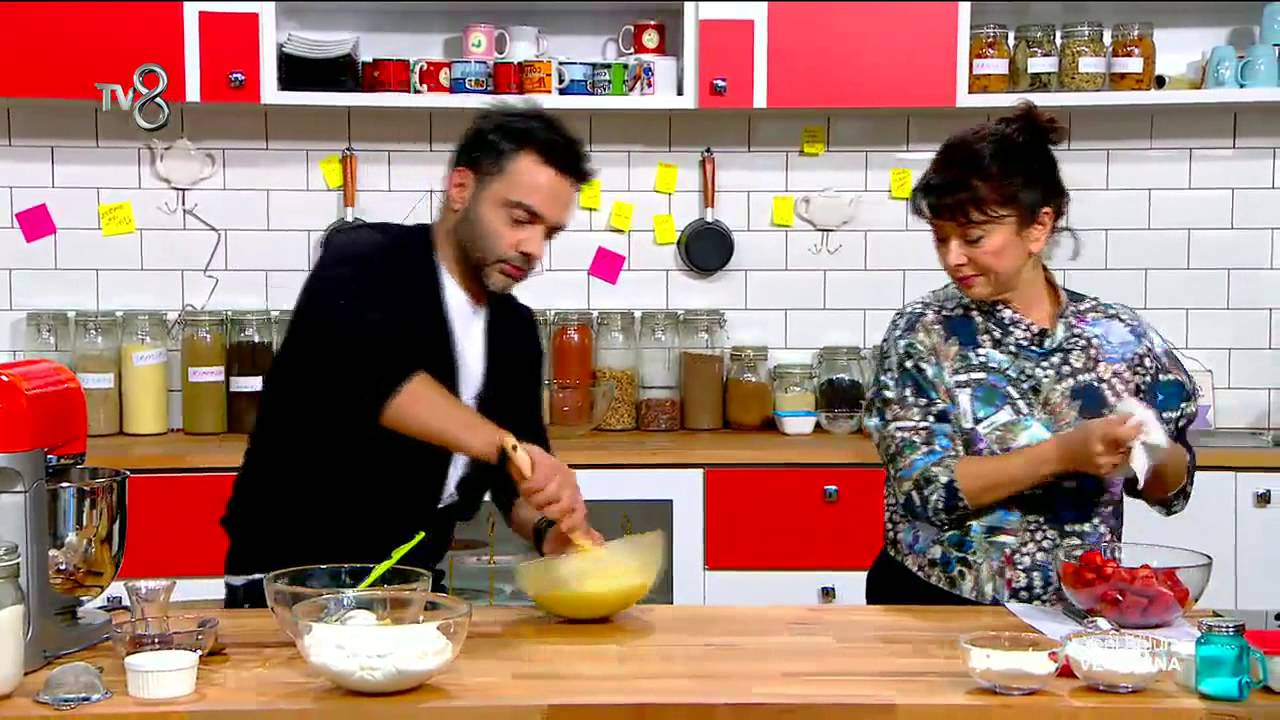 Ver Fırına - Emel Başdoğan'dan Çilek Halkaları Tarifi (17.11.2014)