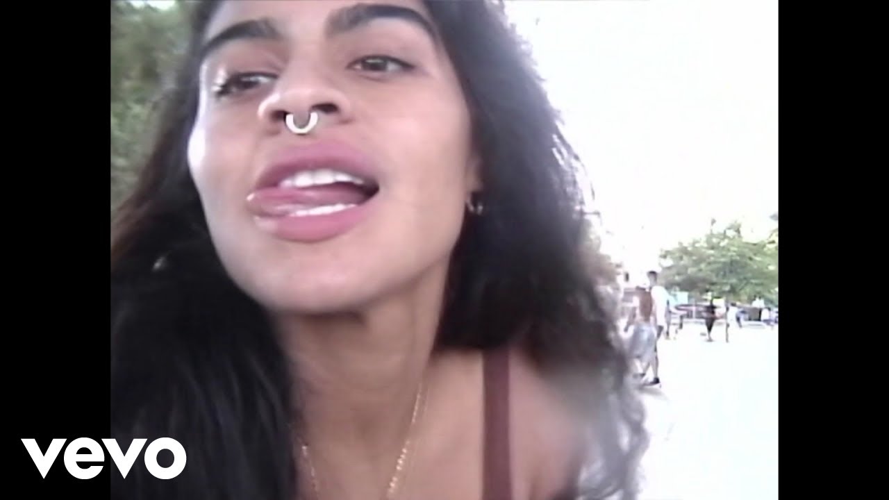 Calvin Harris, Jessie Reyez - Ocean (Official Visualiser)