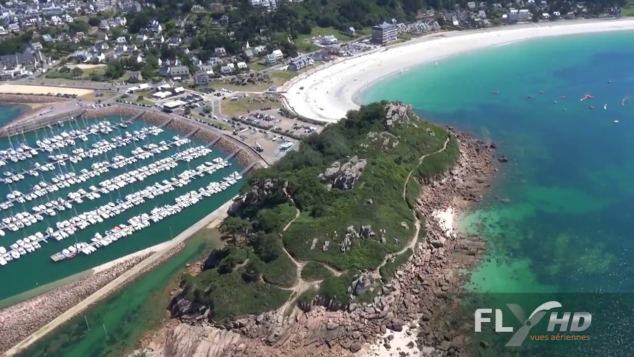 Le village de Trébeurden vu du ciel de Bretagne par un drone