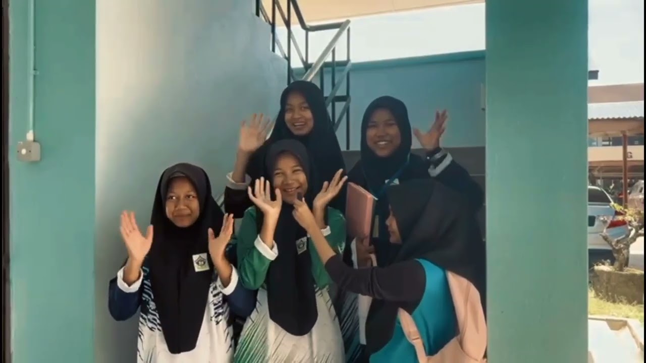 Montaj Majlis Persaraan Cikgu Siti Sara binti Ramli