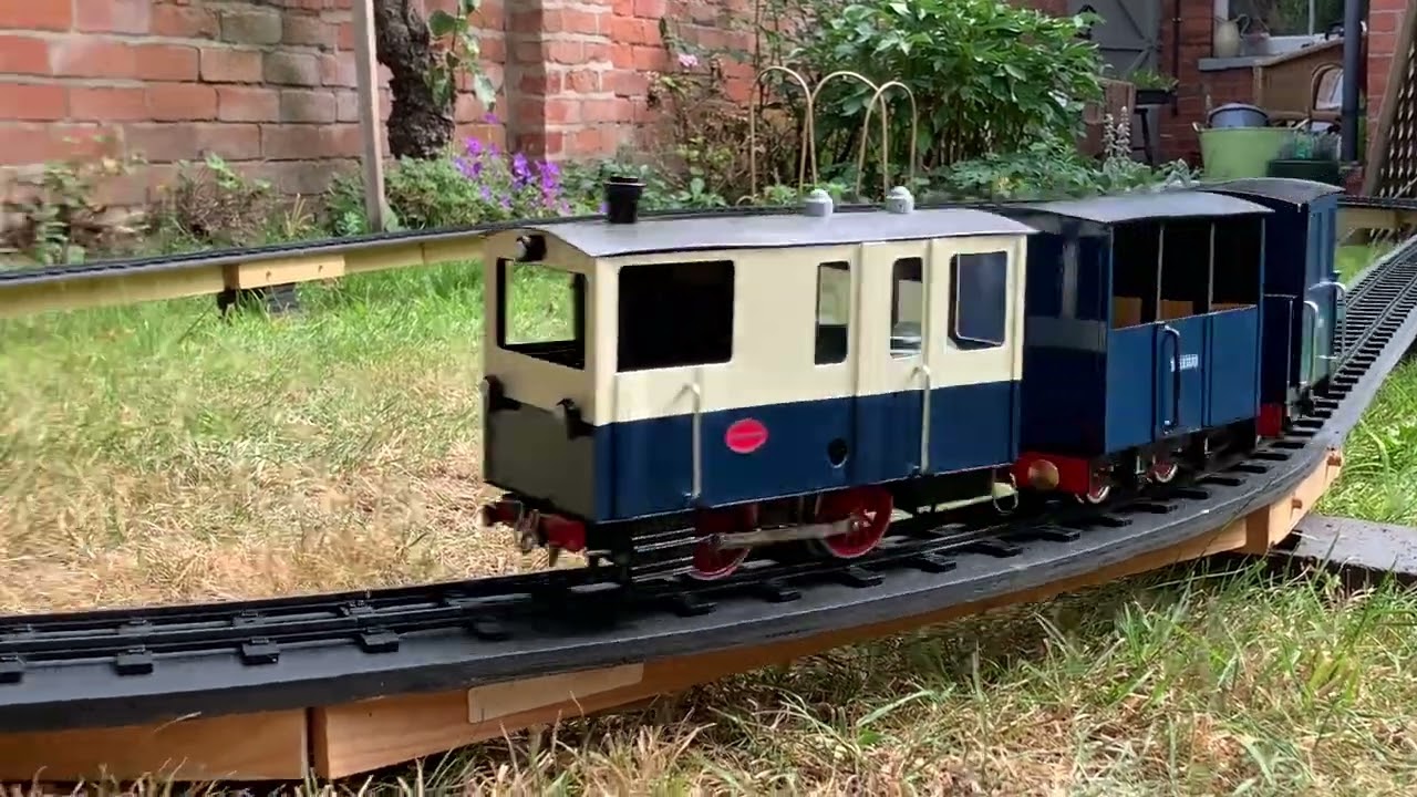 Clockwork rail-motor on the garden railway, August 2025, two runs