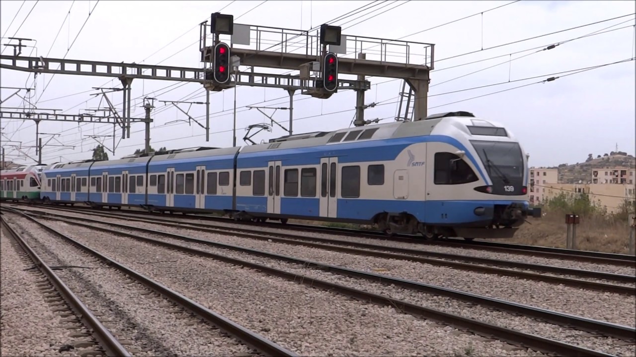 SNTF : compilation passage de trains voyageurs et frets, banlieue algéroise